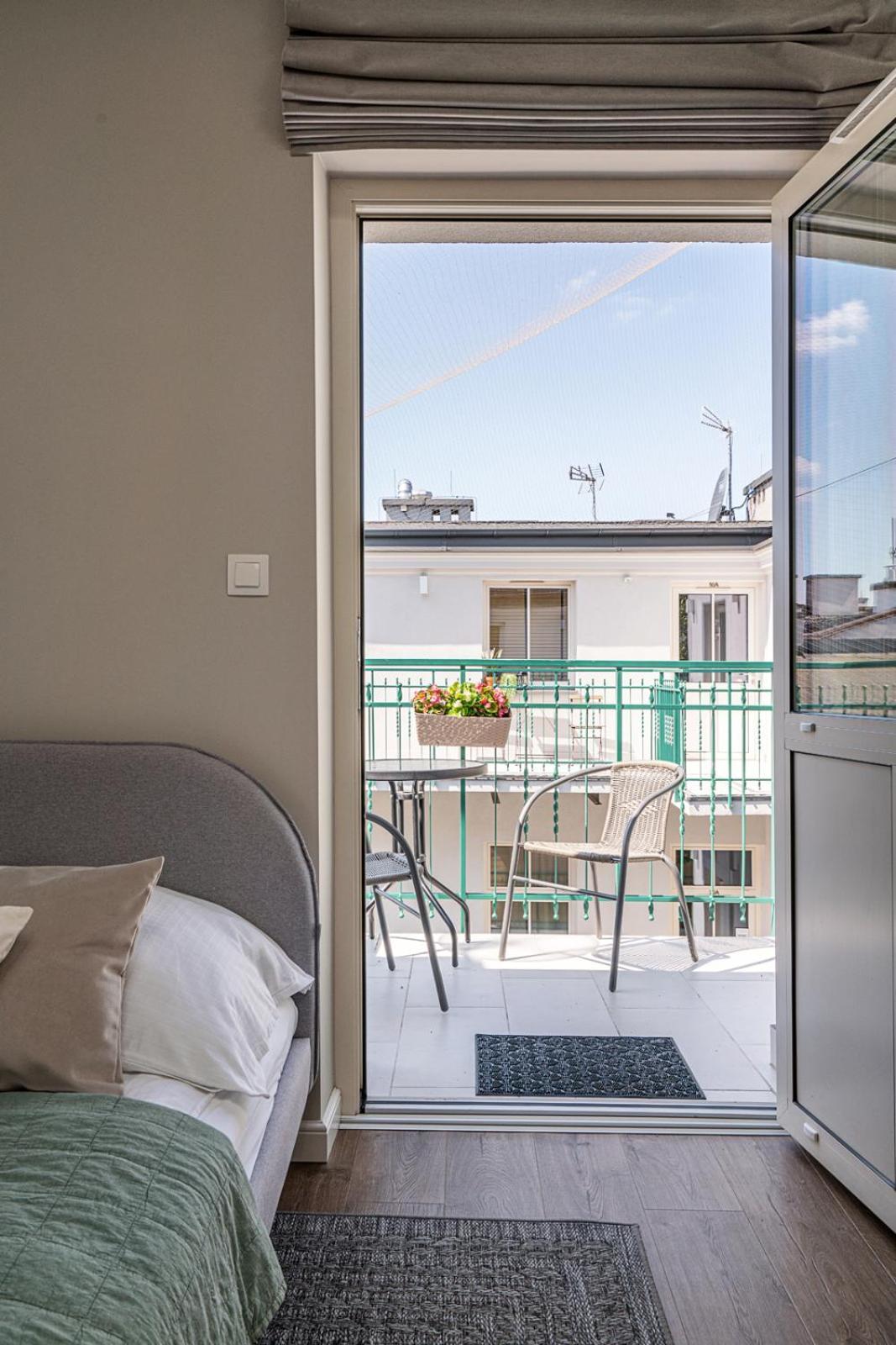 Apartment Pistachio Loft Near Wawel Royal Castle Krakow